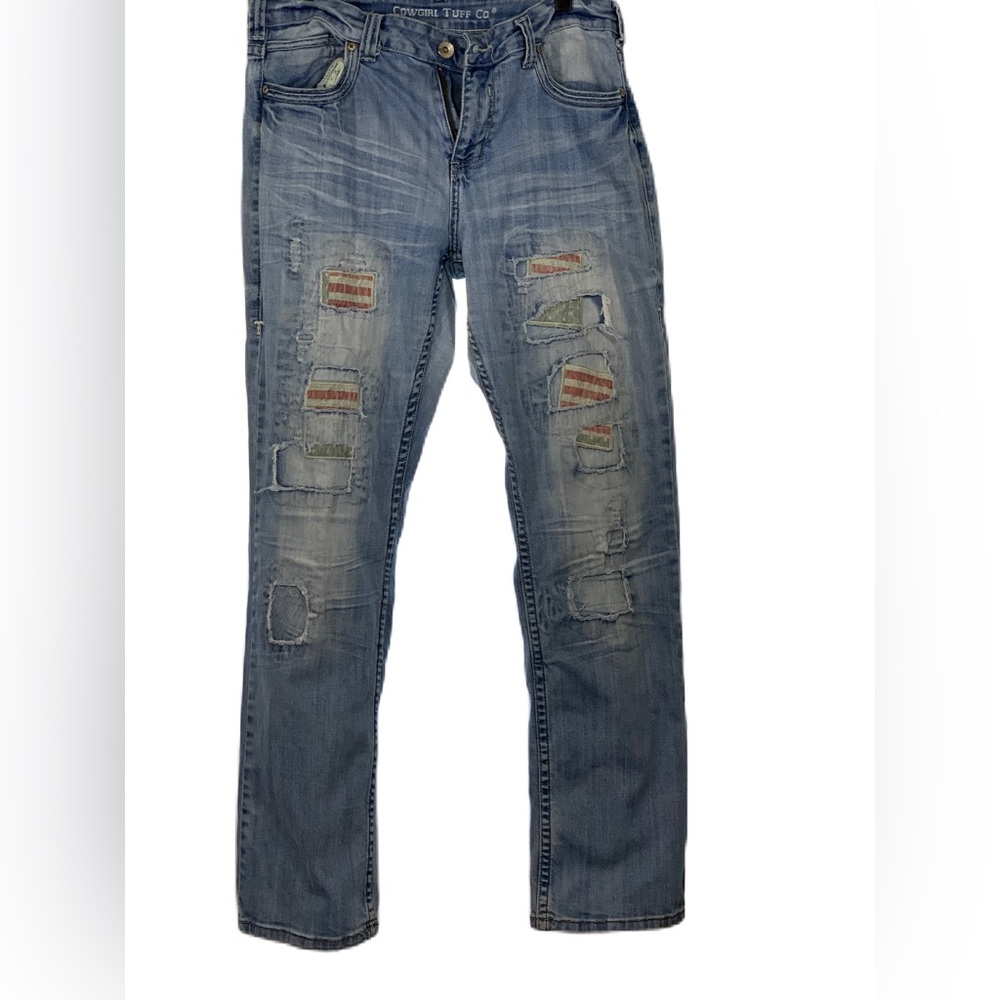 COWGIRL TUFF INDEPENDENCE JEANS. Sz 32X33. GUC. SEE PICS FOR WEAR.